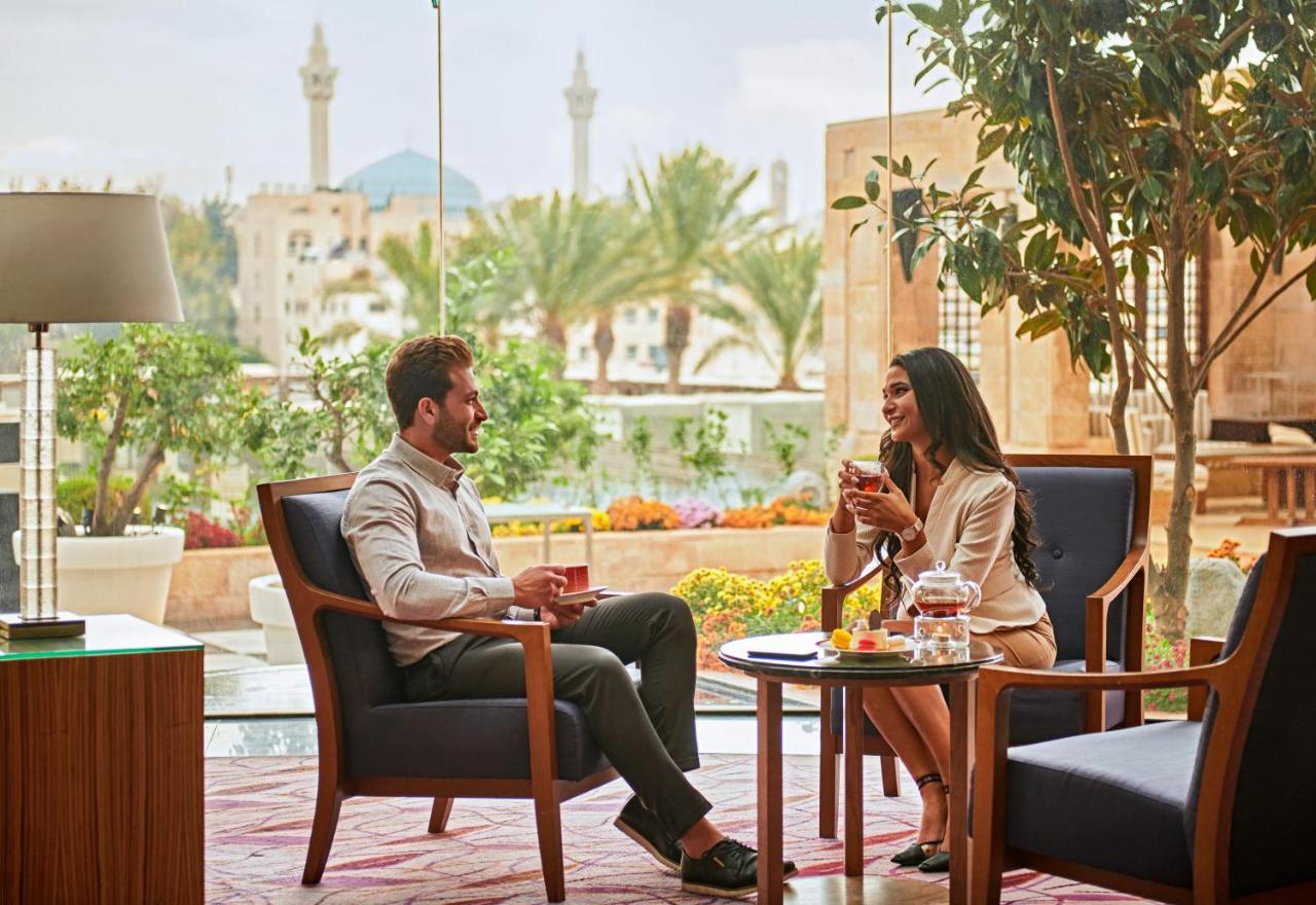Отель Grand Hyatt Амман Экстерьер фото The Terrace Lounge