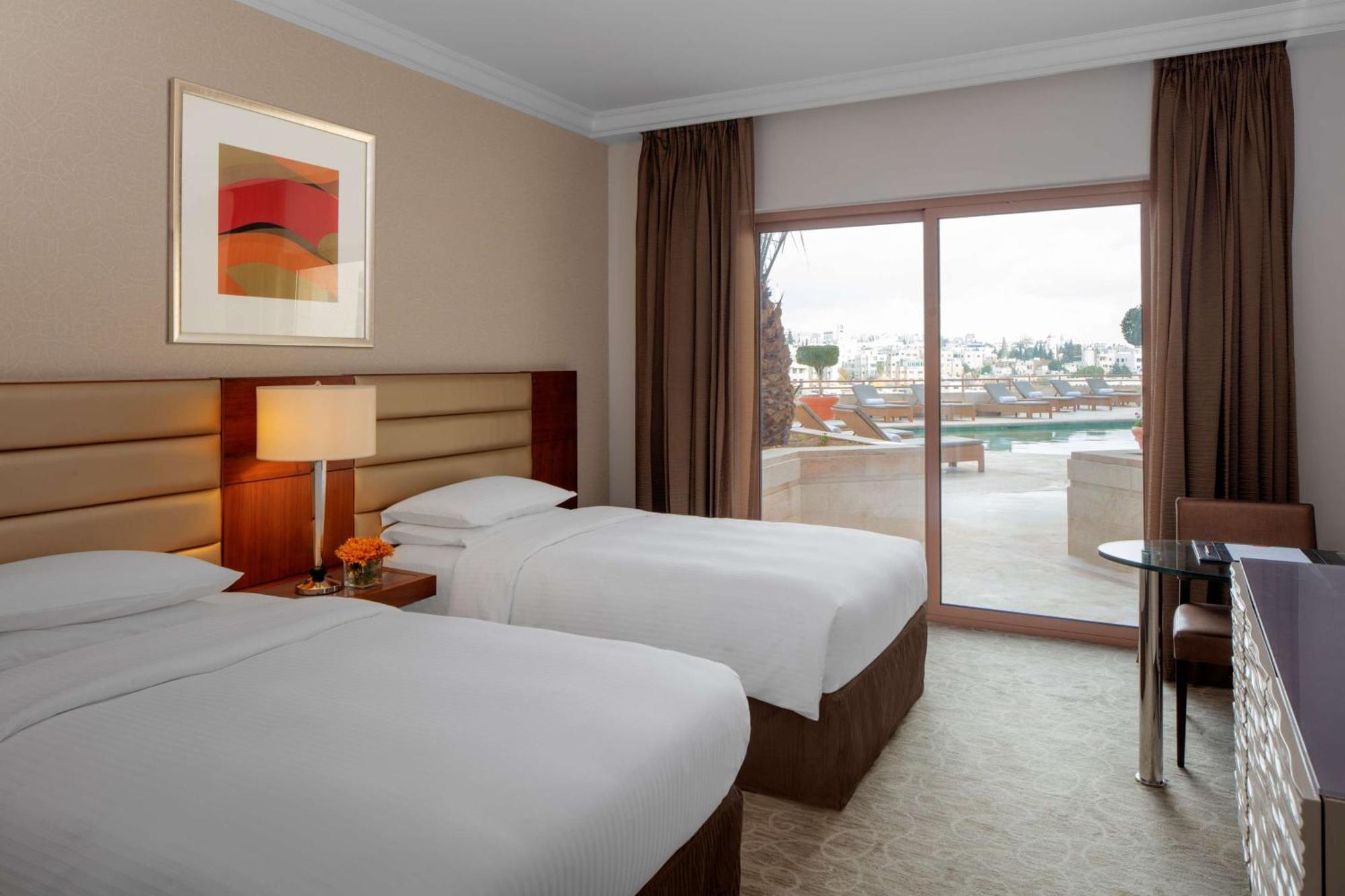 Отель Grand Hyatt Амман Экстерьер фото A room at the Hilton Sharm El Sheikh
