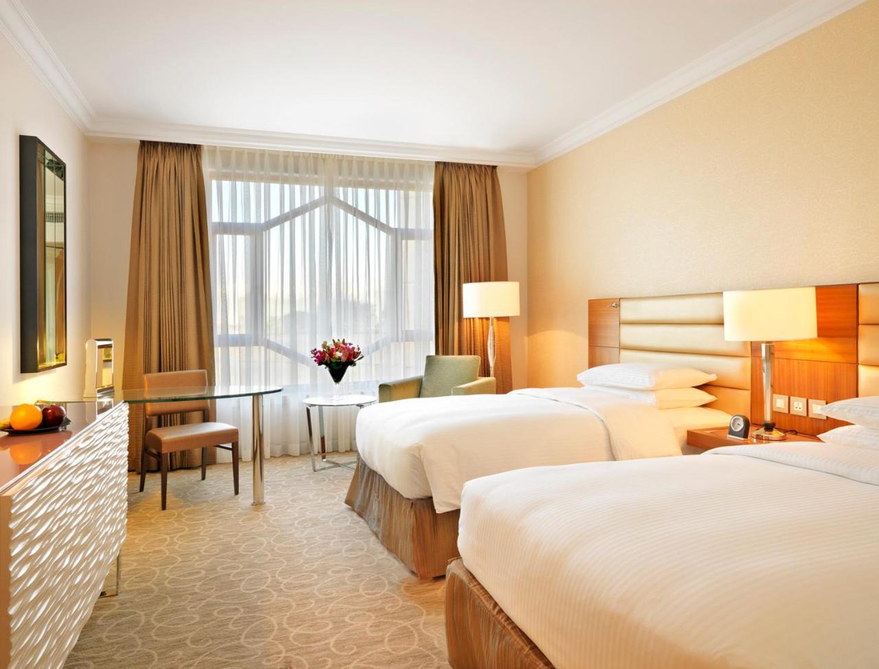 Отель Grand Hyatt Амман Экстерьер фото A room at the hotel