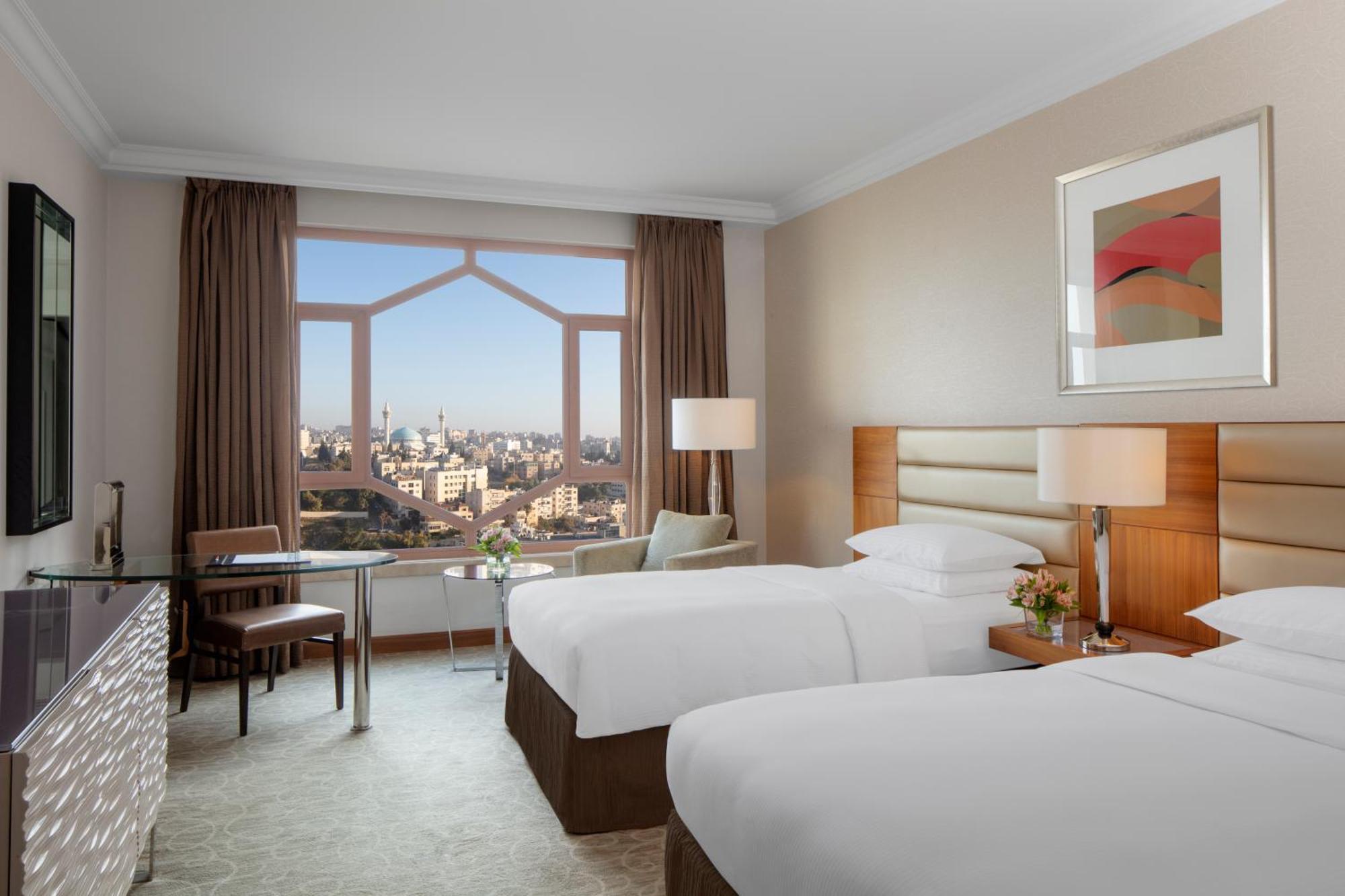 Отель Grand Hyatt Амман Экстерьер фото A room at the Conrad Hilton Jerusalem